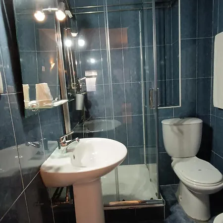Residencial S. Giao Pensión 3*