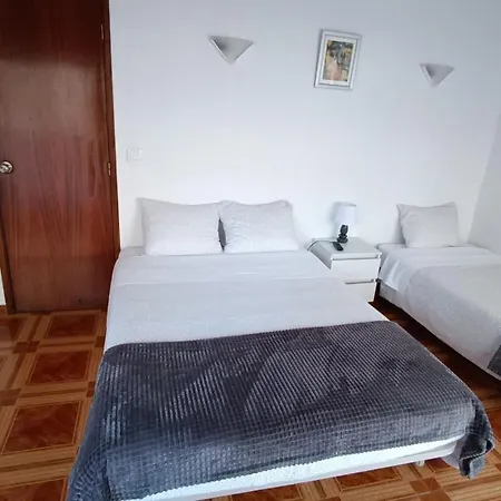 Residencial S. Giao Pensión 3*
