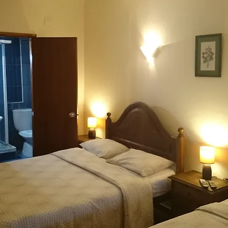 Residencial S. Giao 3*