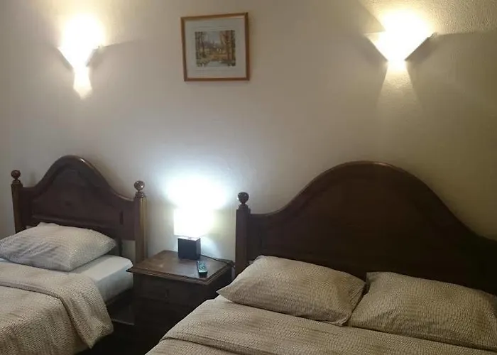 بيت ضيافة Residencial S. Giao 3*